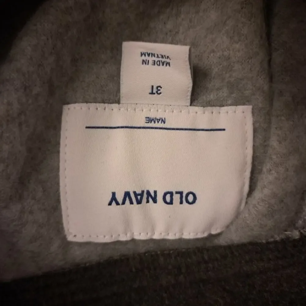 Old navy pullover jacket size 3t‎